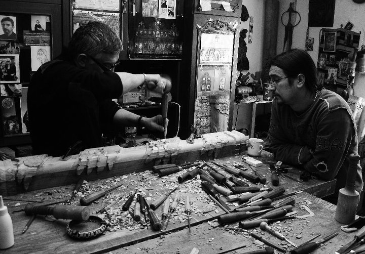 Wood-carving Part 2 – Family that keeps the craft&nbsp;alive